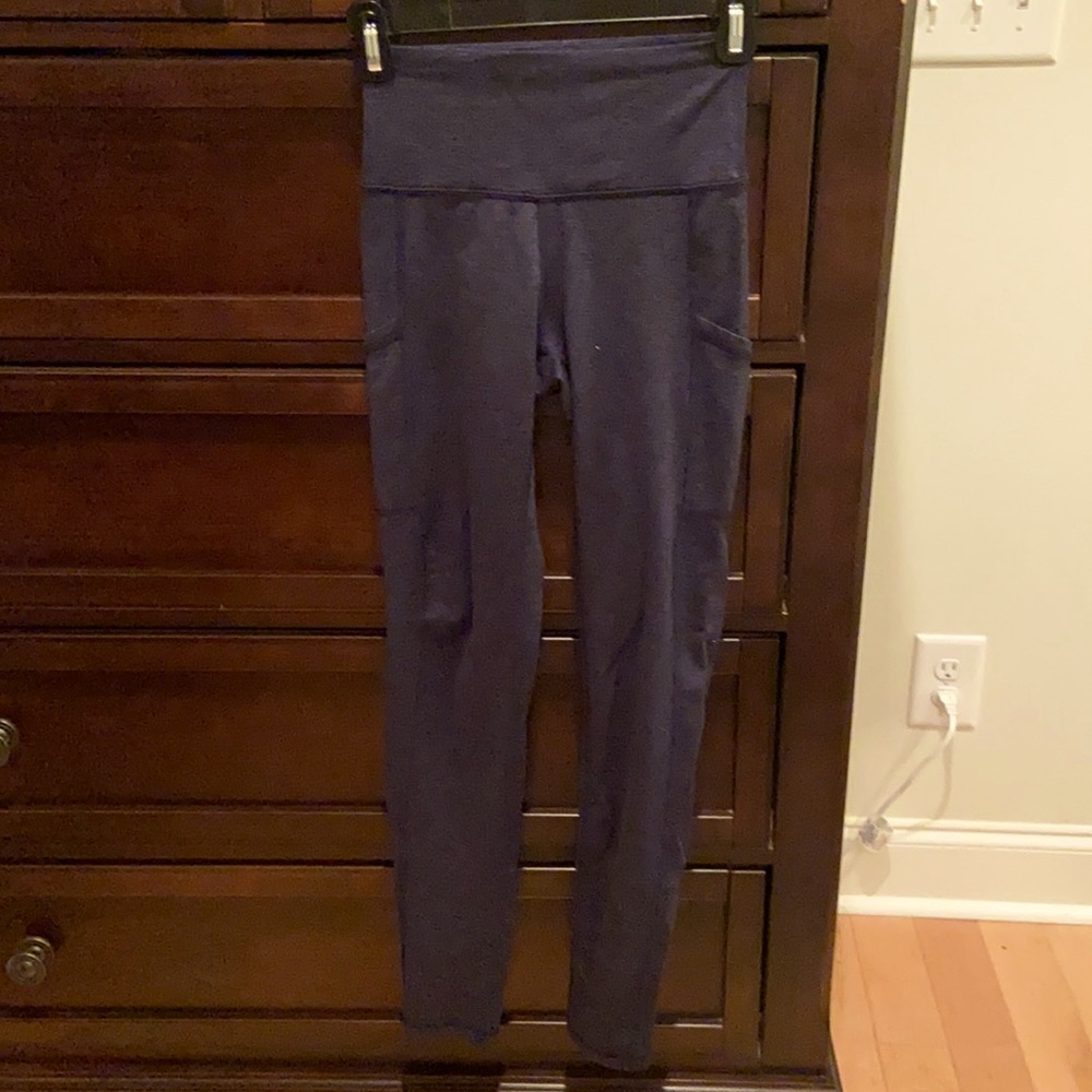 COPY - Aerie leggings. XS. Dark blue & Black with pockets